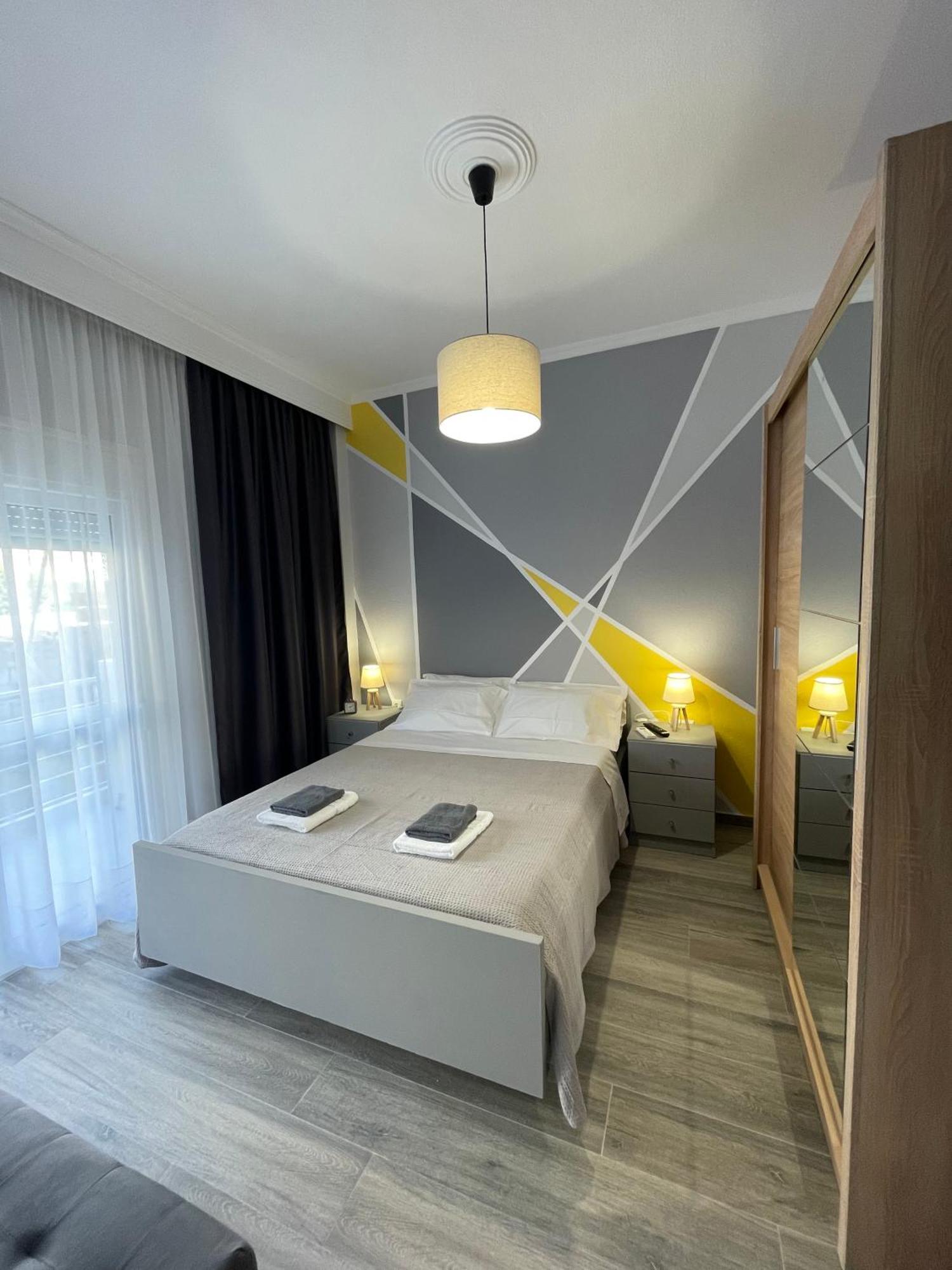Dt Luxury Apartment Néa Péramos 外观 照片