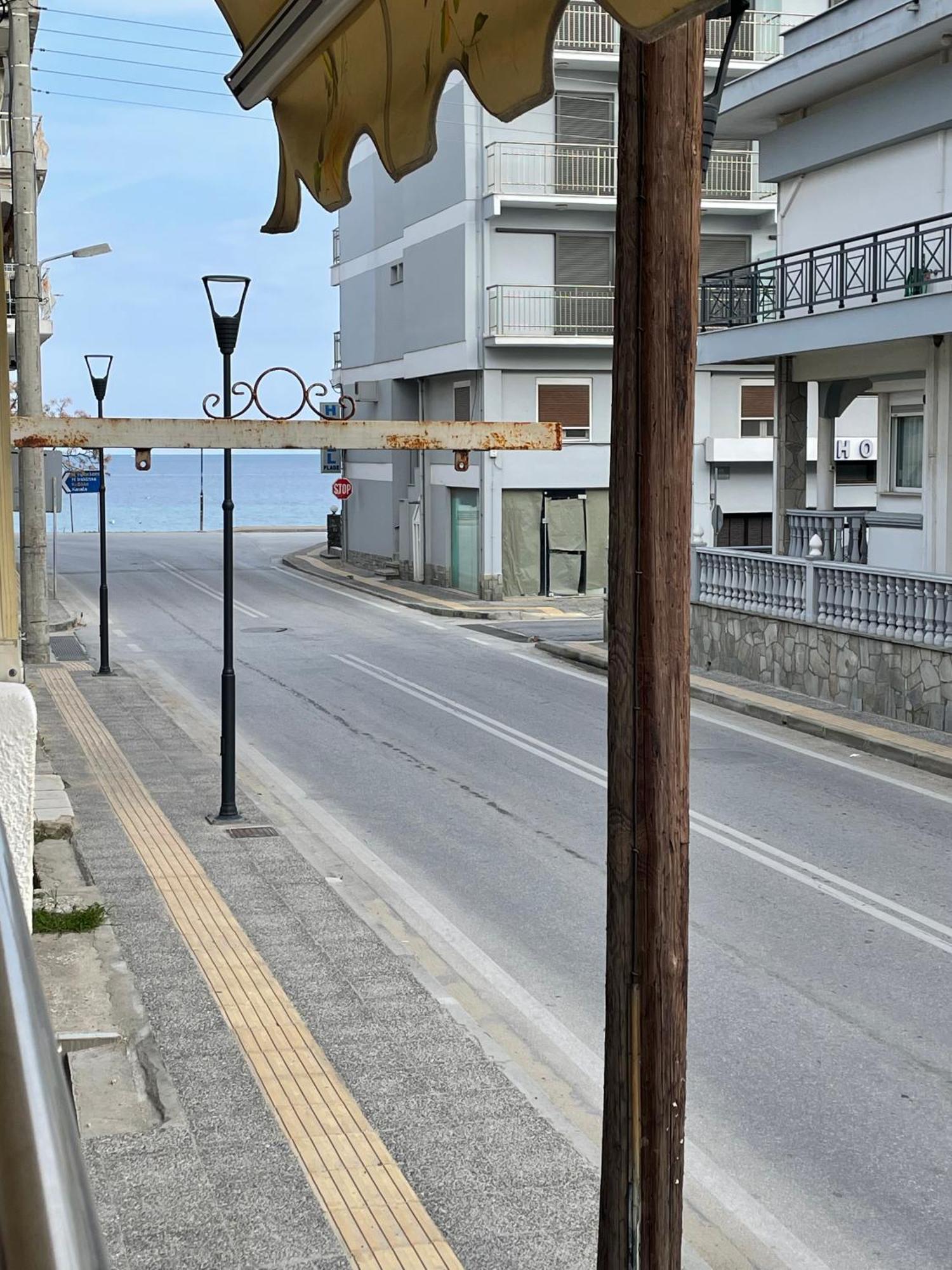 Dt Luxury Apartment Néa Péramos 外观 照片